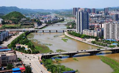 德陽經開區：打造“千億產業、綠色園區、科技新城”
